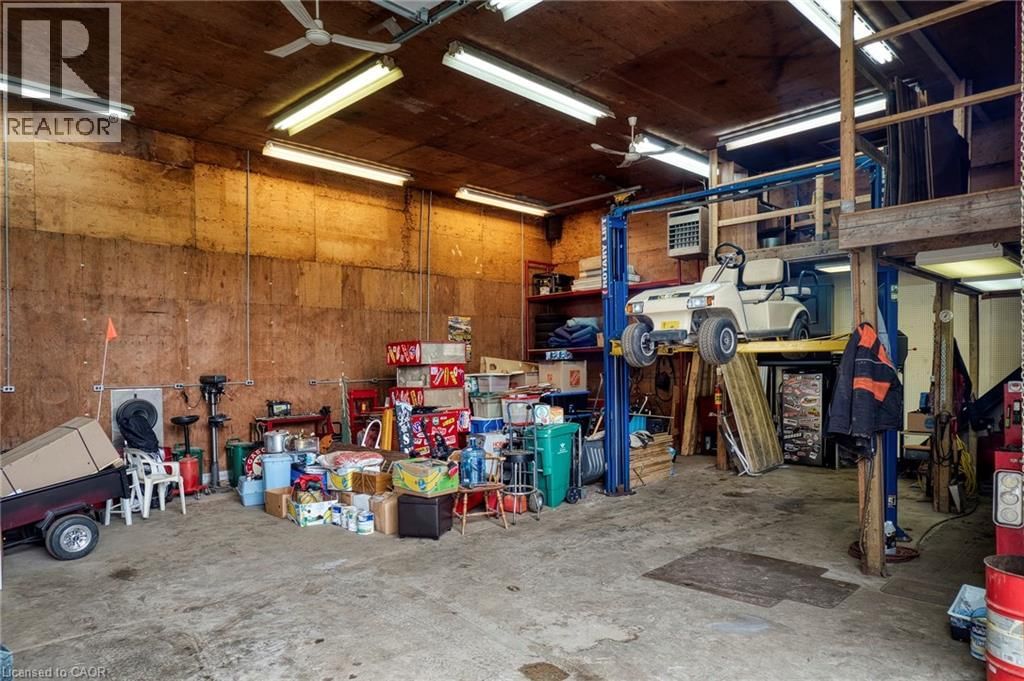 108 QUEENSWAY DRIVE Image 38