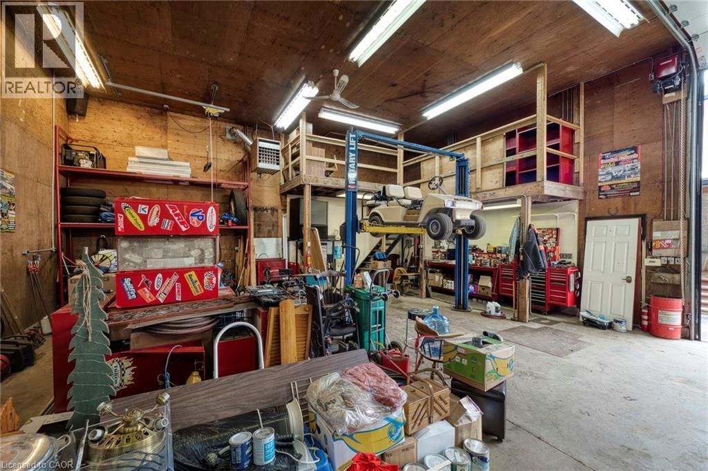 108 QUEENSWAY DRIVE Image 39