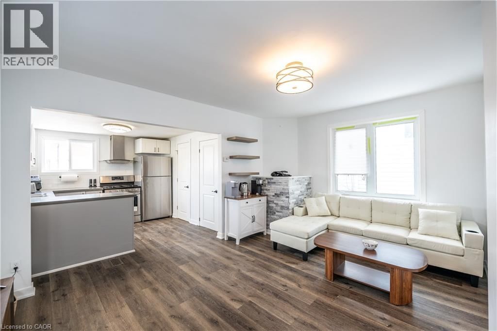 92 FREDERICK AVENUE Image 6