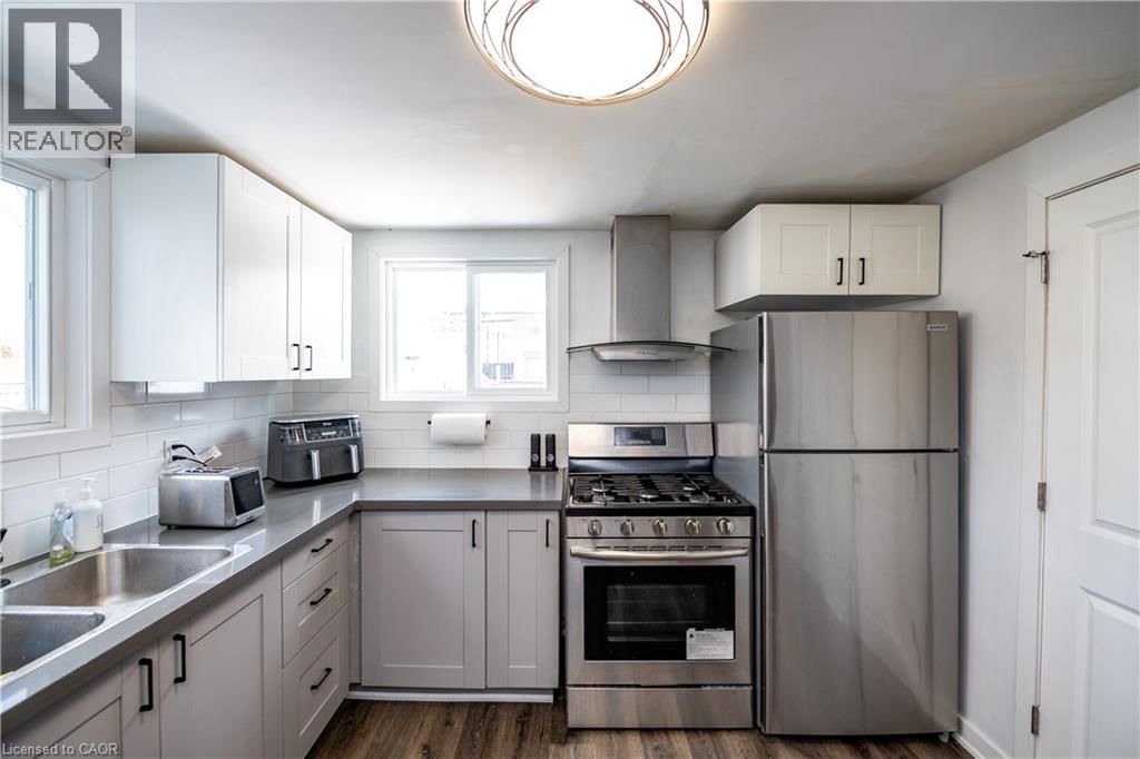 92 FREDERICK AVENUE Image 9