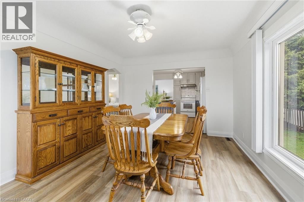 138 GLENHOLME AVENUE Image 12