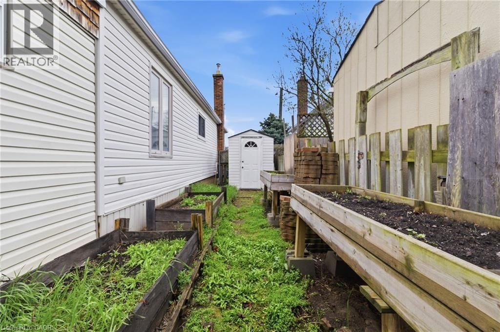 138 GLENHOLME AVENUE Image 30