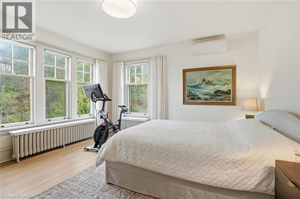 18 INGLEWOOD DRIVE Image 24