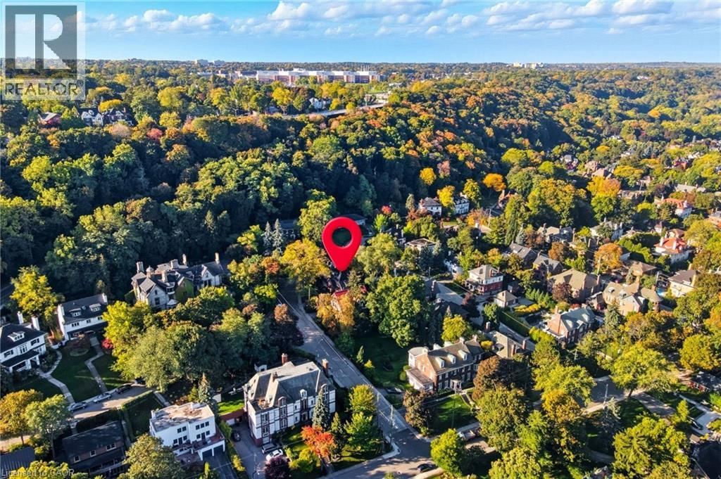 18 INGLEWOOD DRIVE Image 3