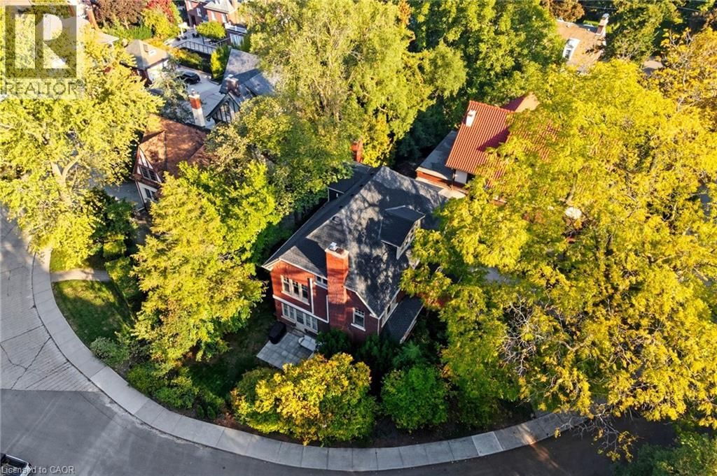 18 INGLEWOOD DRIVE Image 36