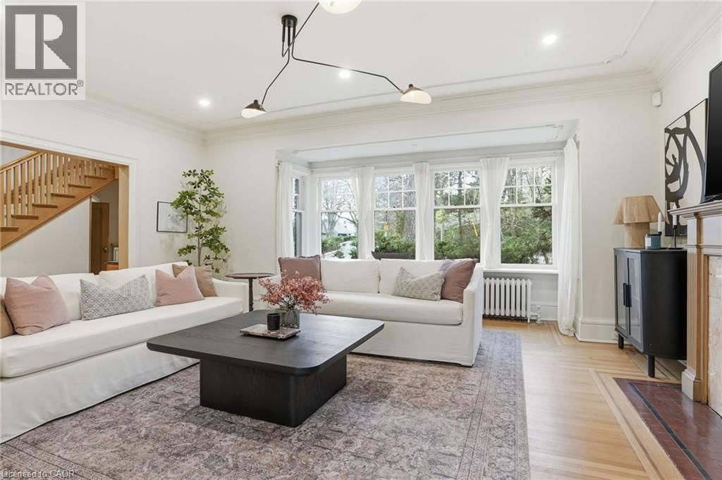 18 INGLEWOOD DRIVE Image 8