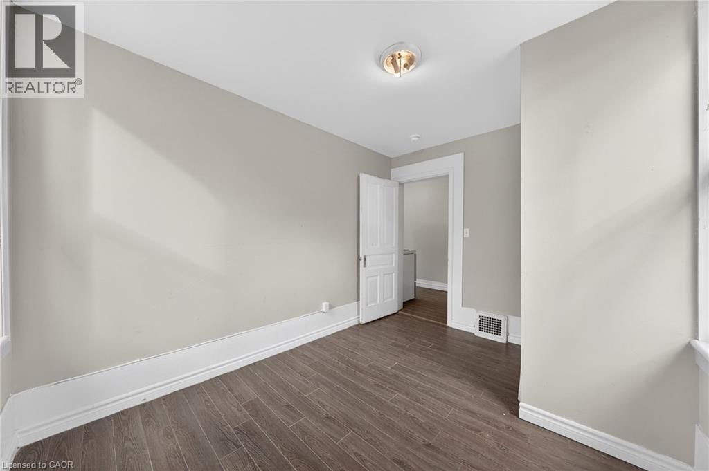 12 FLEET STREET Image 24