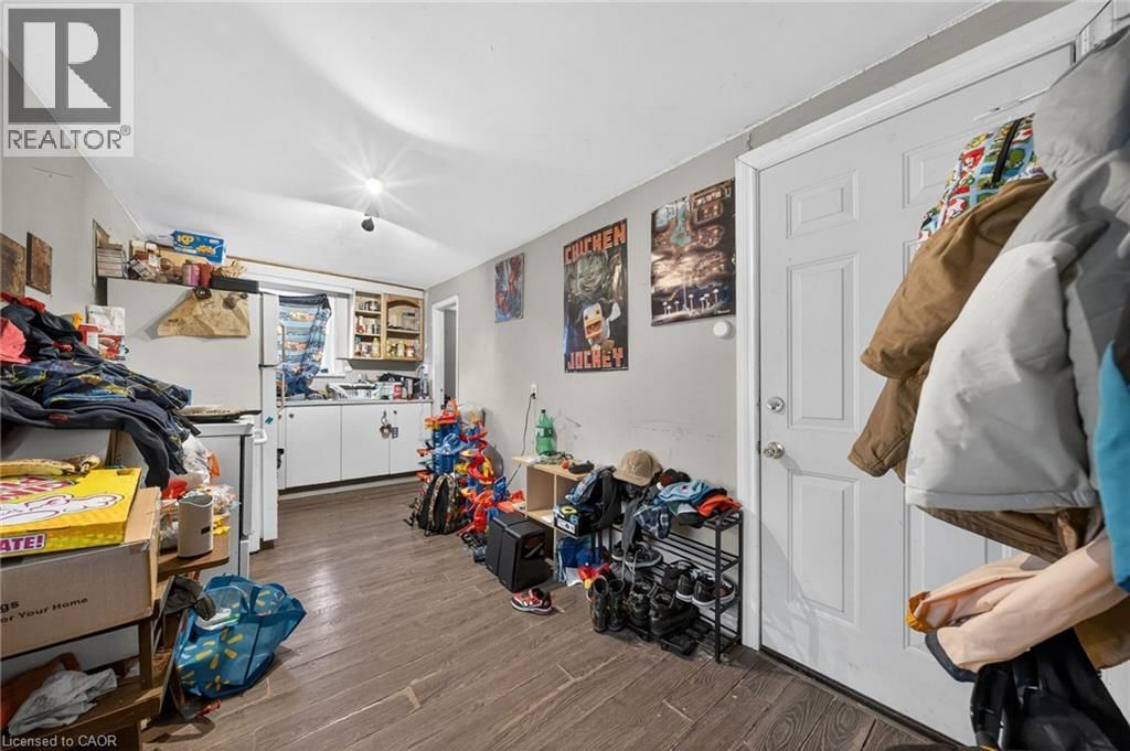 12 FLEET STREET Image 30