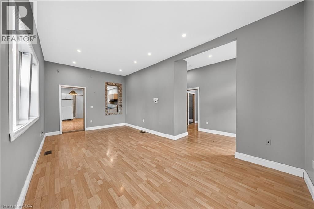 12 FLEET STREET Image 9