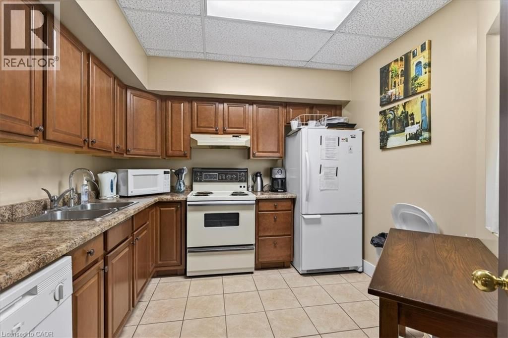 309 - 265 WESTCOURT PLACE Image 27