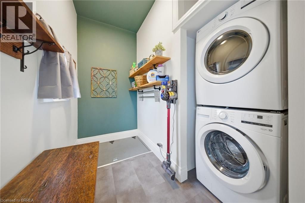 62 WALNUT STREET Image 14