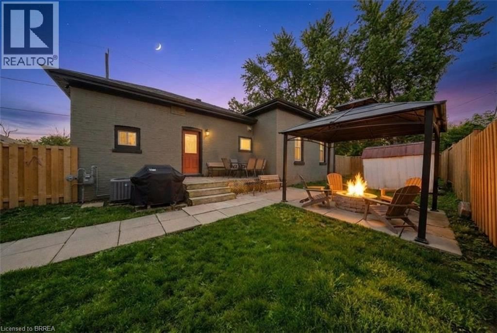 62 WALNUT STREET Image 17