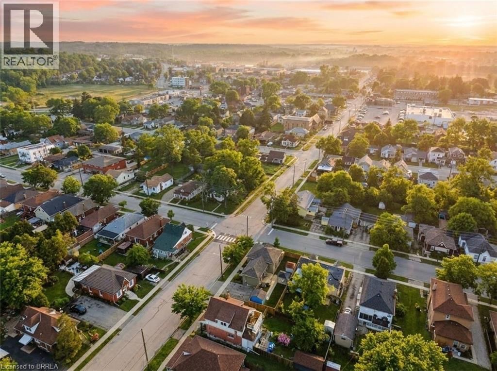 62 WALNUT STREET Image 24