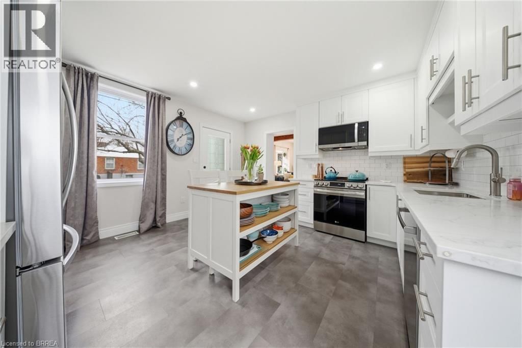 62 WALNUT STREET Image 8