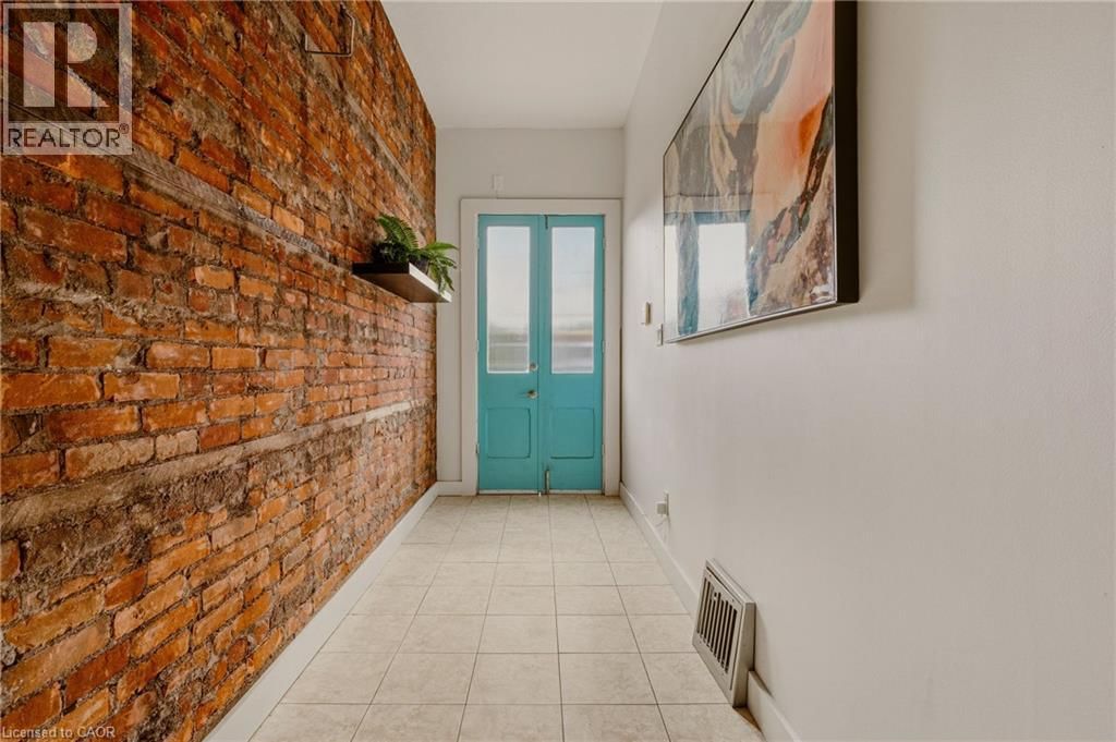 163 VICTORIA AVENUE NORTH Image 2