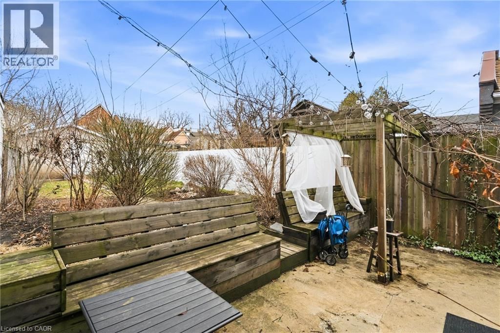 163 VICTORIA AVENUE NORTH Image 21