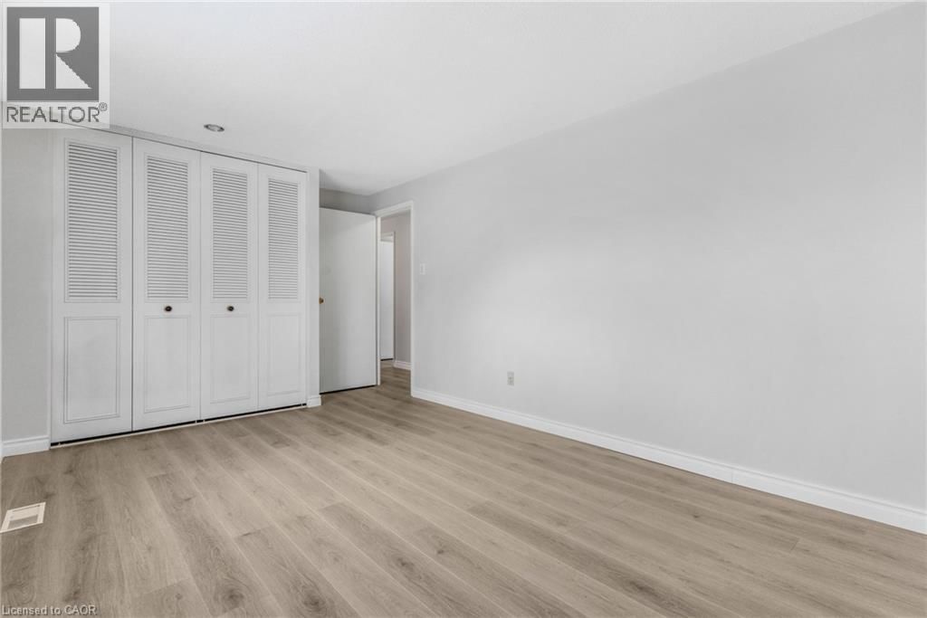 111 MANOR DRIVE Image 35