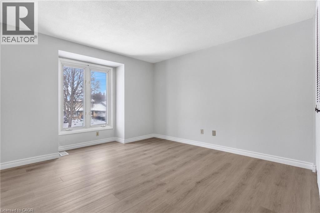 111 MANOR DRIVE Image 36