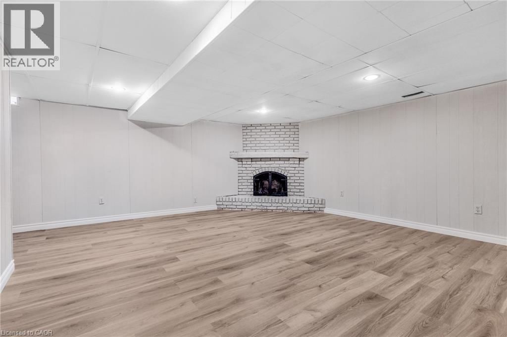 111 MANOR DRIVE Image 40