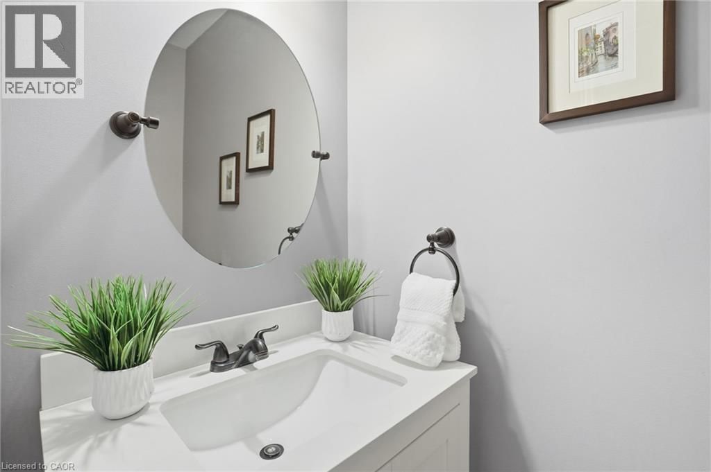 73 RILEY STREET Image 15