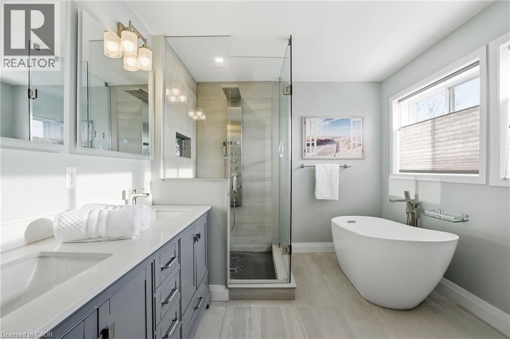 73 RILEY STREET Image 20