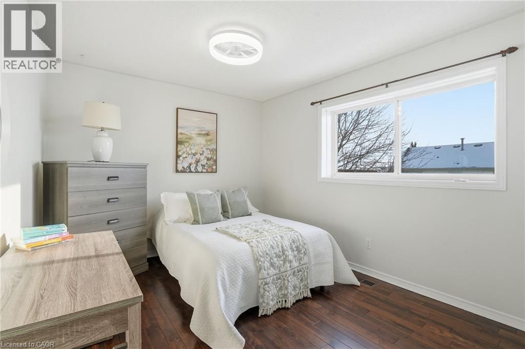 73 RILEY STREET Image 22