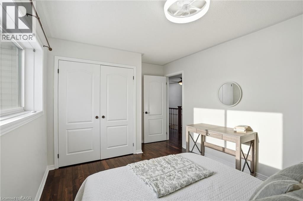 73 RILEY STREET Image 23