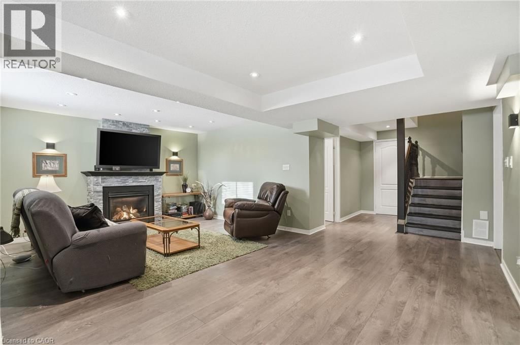 73 RILEY STREET Image 28