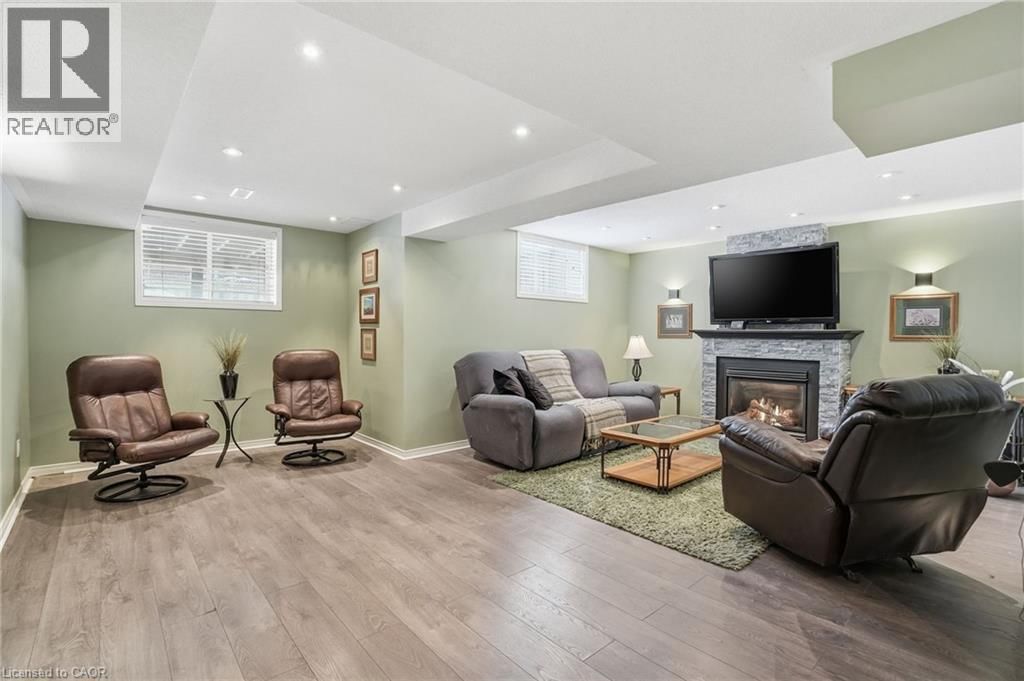 73 RILEY STREET Image 31