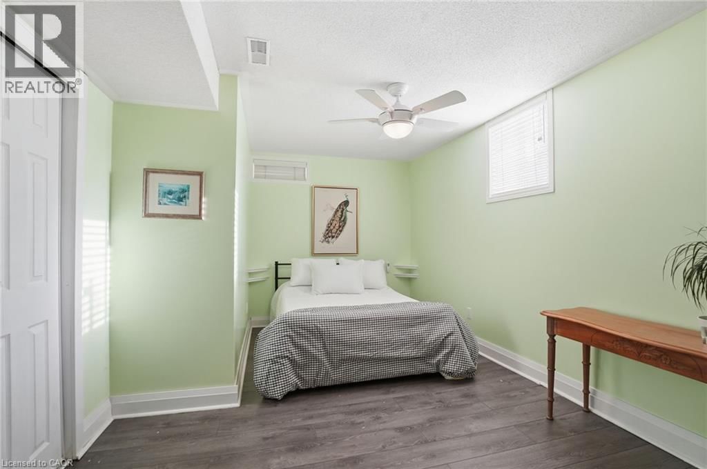 73 RILEY STREET Image 32