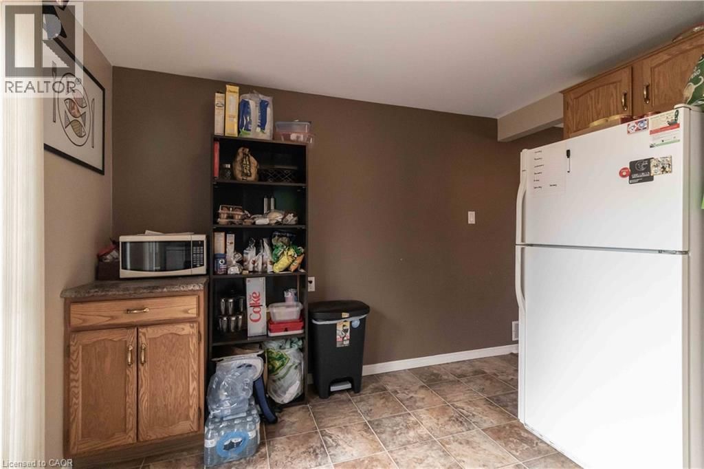 532 PENNY LANE Image 12