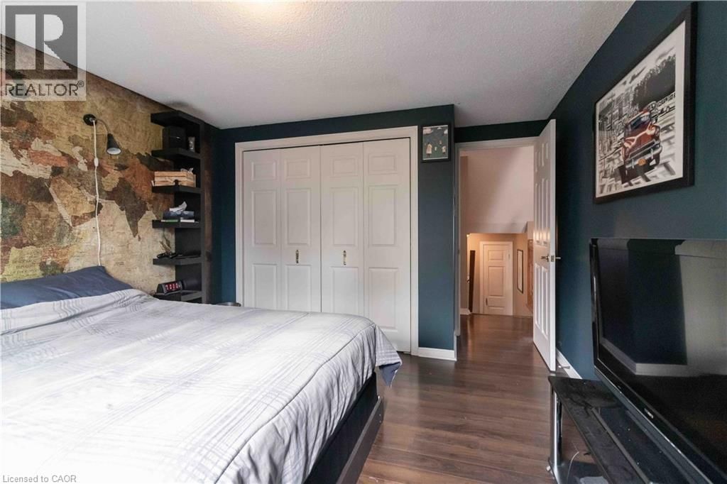 532 PENNY LANE Image 18