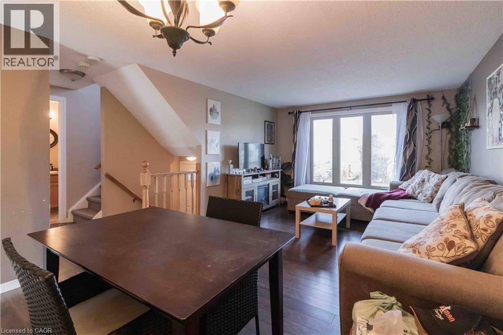 532 PENNY LANE Image 8