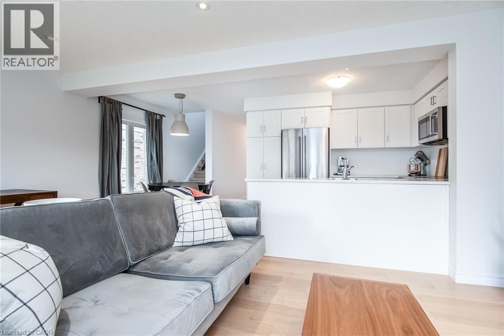 143 WILLIAM STREET Image 11