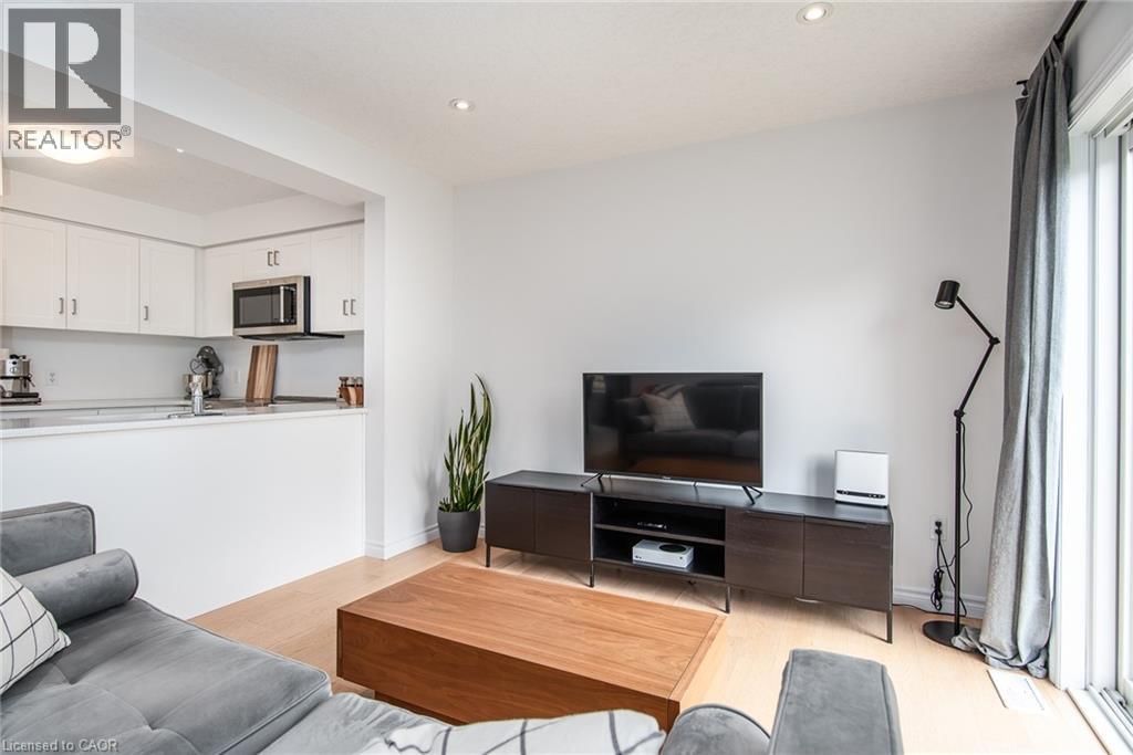 143 WILLIAM STREET Image 12