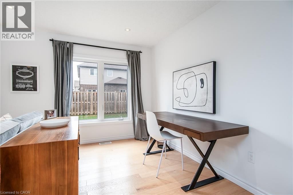 143 WILLIAM STREET Image 13