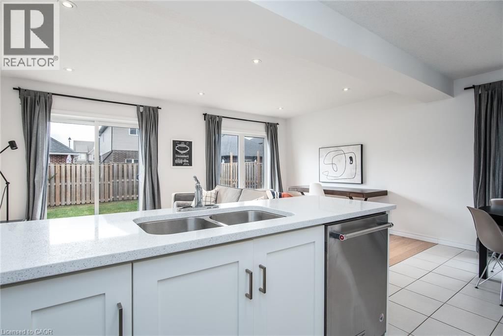 143 WILLIAM STREET Image 19