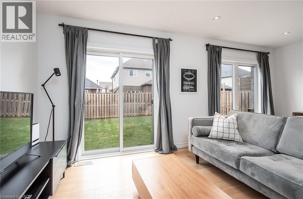 143 WILLIAM STREET Image 8