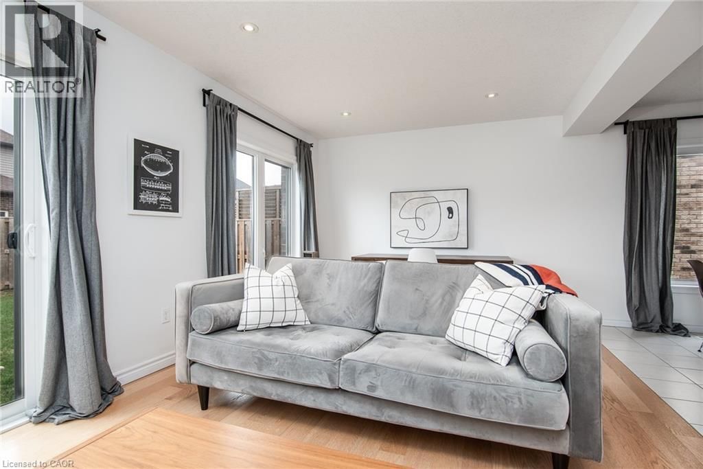 143 WILLIAM STREET Image 9