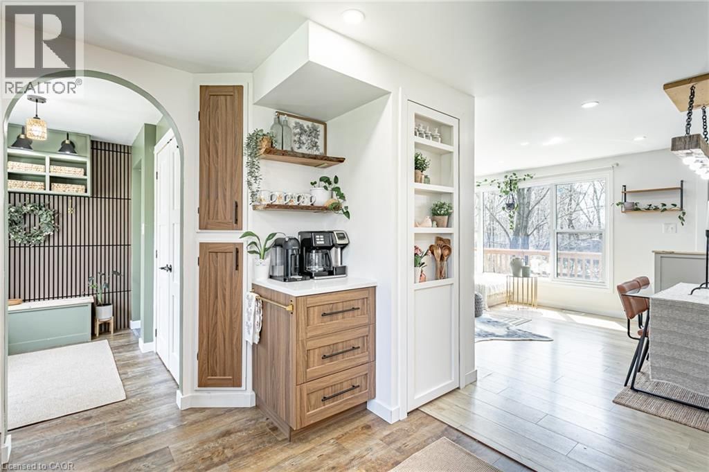 23 DOVER STREET Image 11