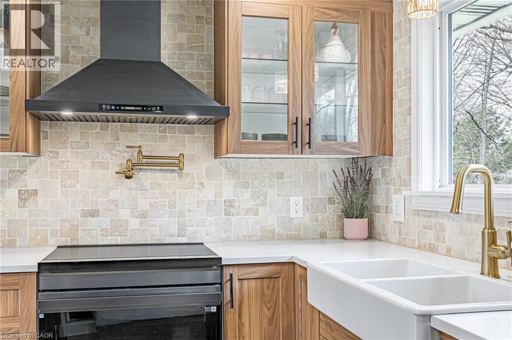 23 DOVER STREET Image 13