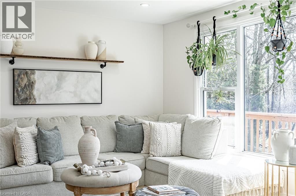 23 DOVER STREET Image 16