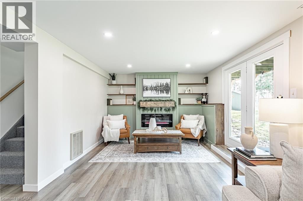 23 DOVER STREET Image 31