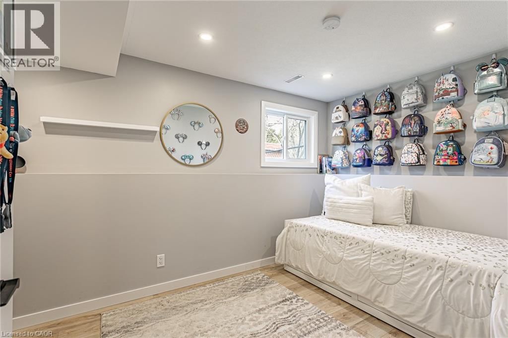 23 DOVER STREET Image 35