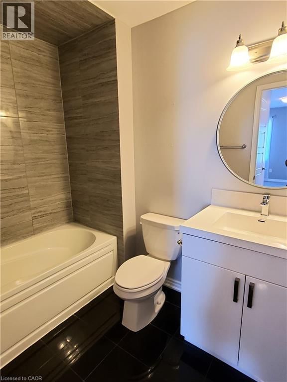 124 DAYLILY LANE Image 20