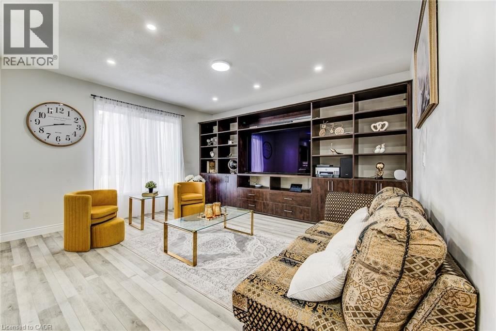 617 THORNDALE DRIVE Image 11