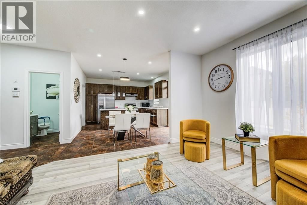 617 THORNDALE DRIVE Image 13