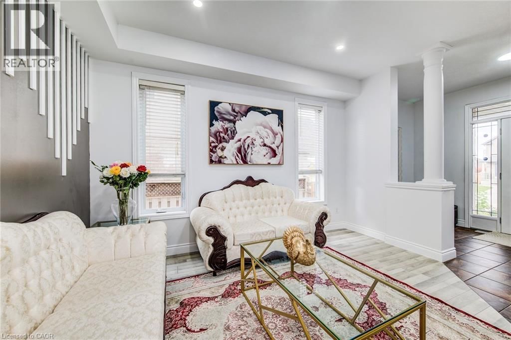 617 THORNDALE DRIVE Image 9