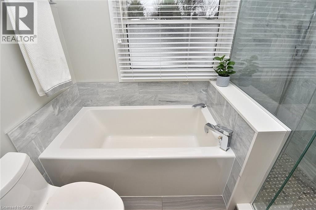 626 VANDERBURGH DRIVE Image 30