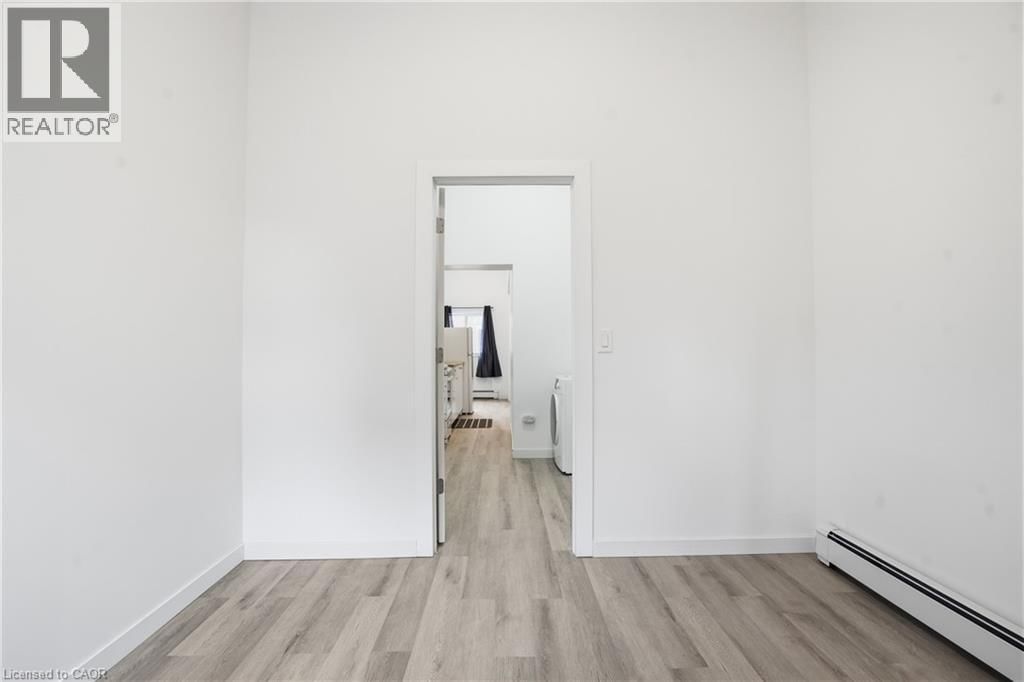 14 AVENUE PLACE Image 14